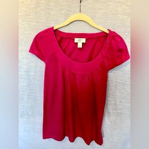 Ann Taylor LOFT, fuchsia size S t-shirt. Style up from your basic t-shirt.
